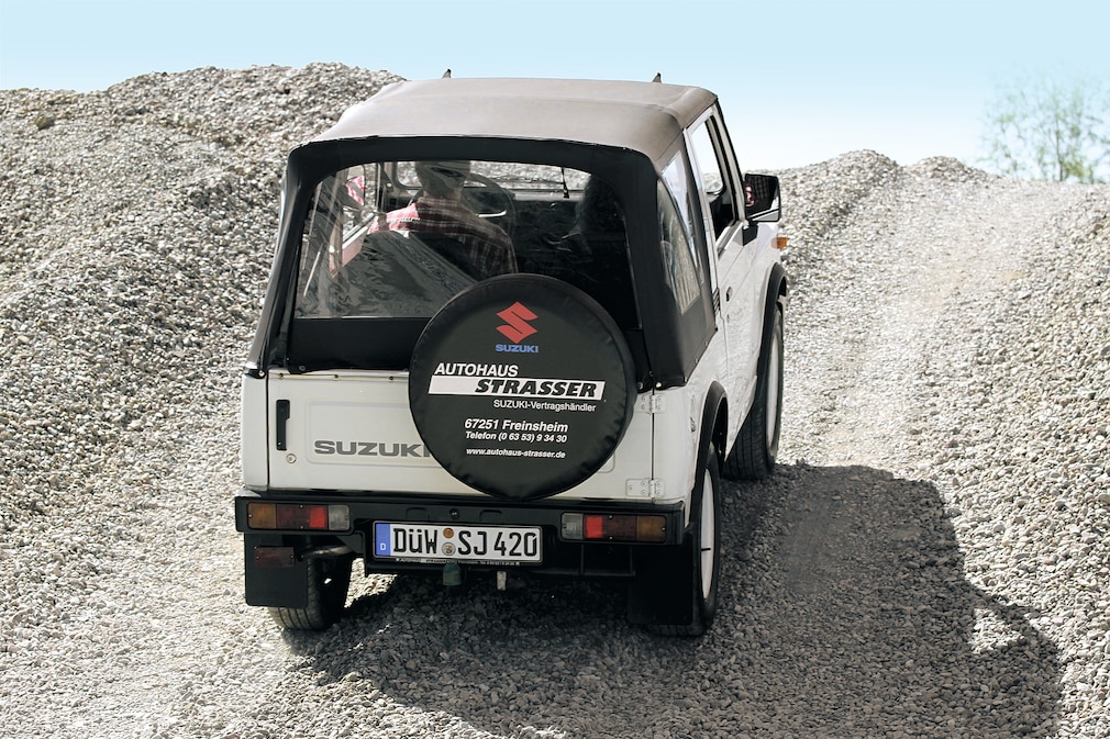 Suzuki SJ 410