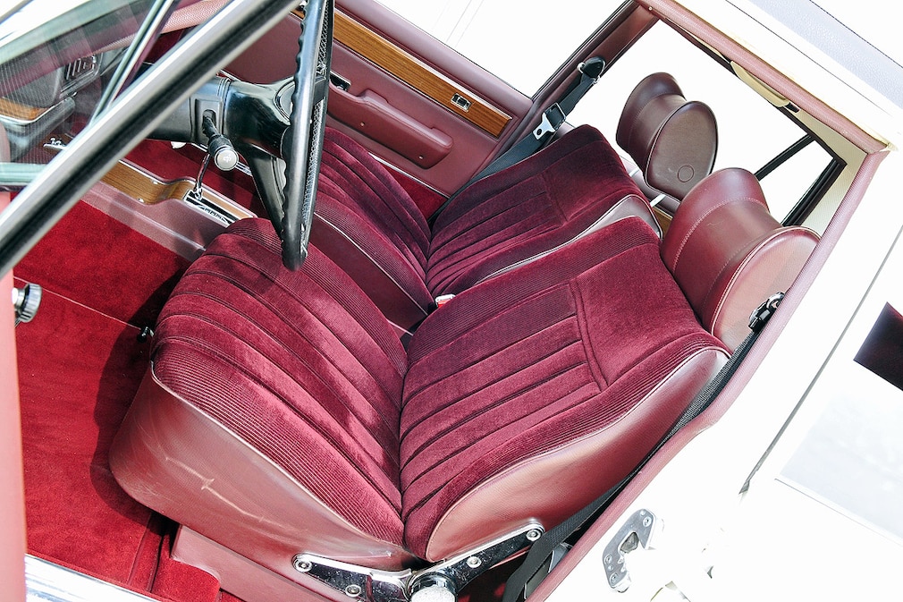 Opel Diplomat B V8