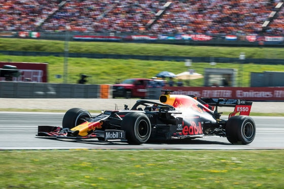 Im Moment muss er bei Red Bull bleiben