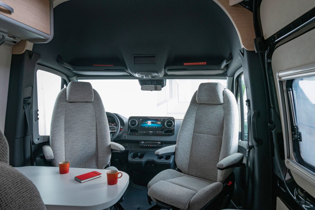 Zwei neue Kastenwagen auf Mercedes-Basis