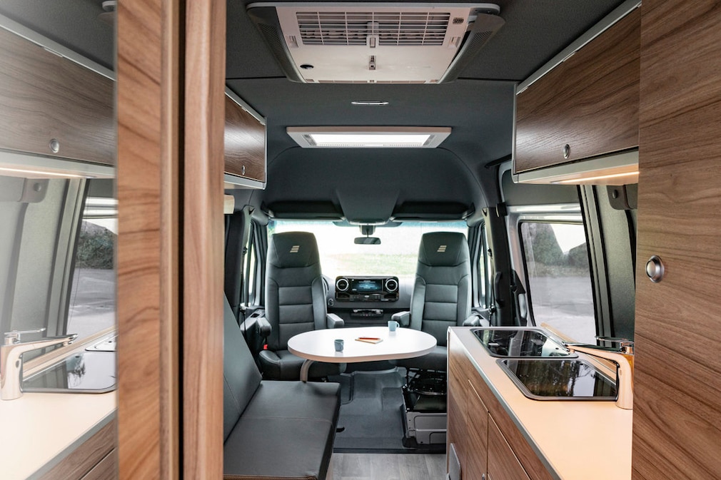 Zwei neue Kastenwagen auf Mercedes-Basis