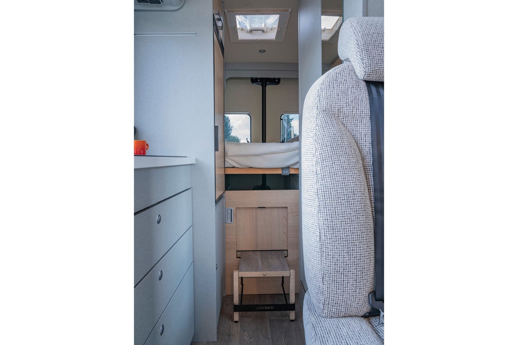 Zwei neue Kastenwagen auf Mercedes-Basis