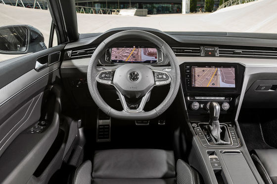 VW Passat Variant R-Line Edition
