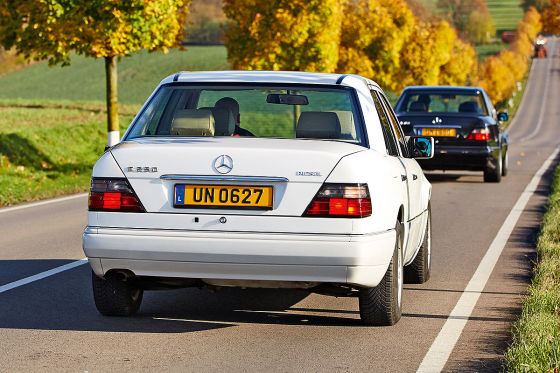 Mercedes E 250 Diesel vs. E 60 AMG: Fahrvergleich