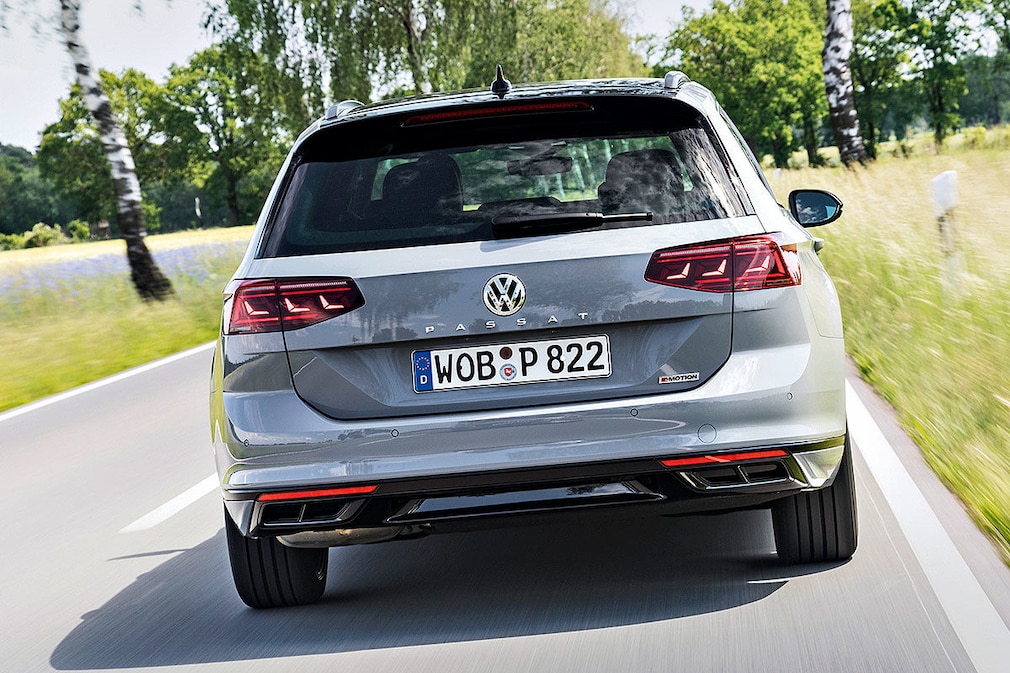 VW Passat Variant R-Line Edition