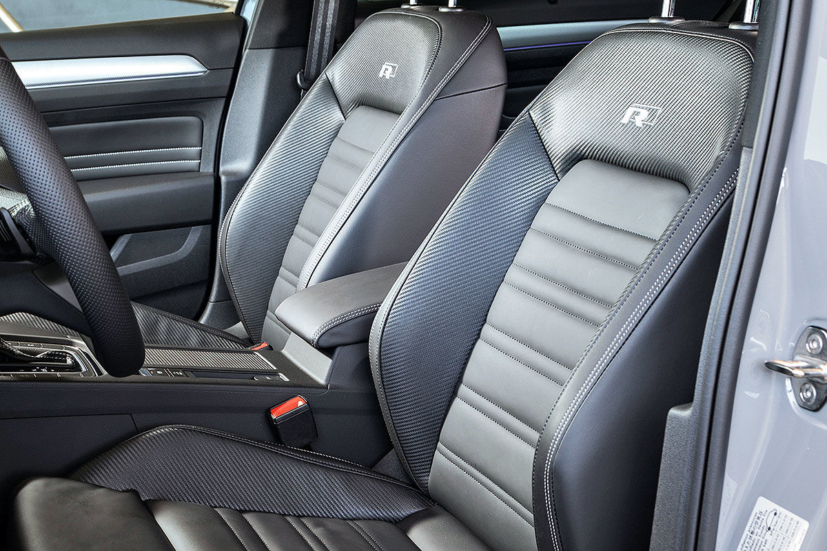 VW Passat Variant R-Line Edition