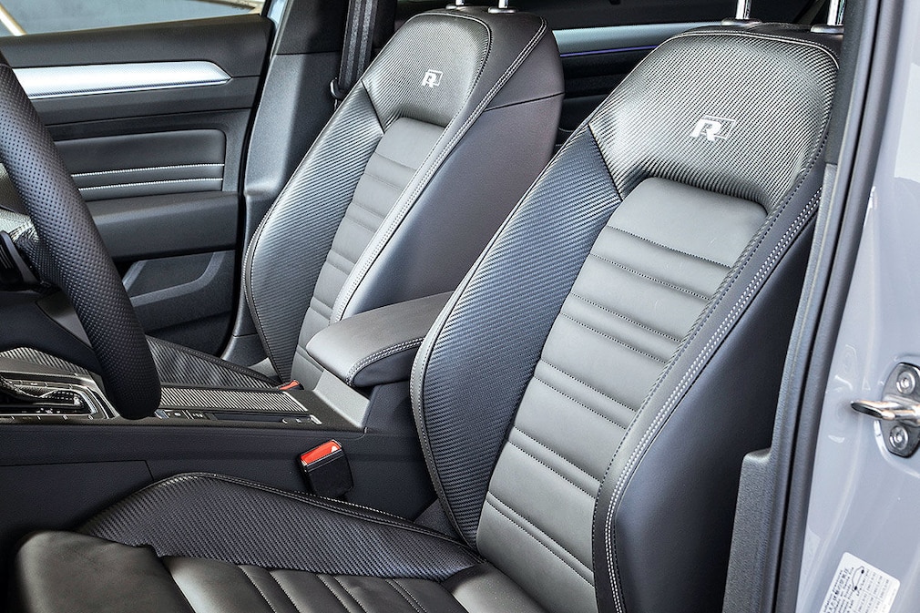 VW Passat Variant R-Line Edition
