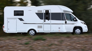 Adria Coral Plus 670 DL