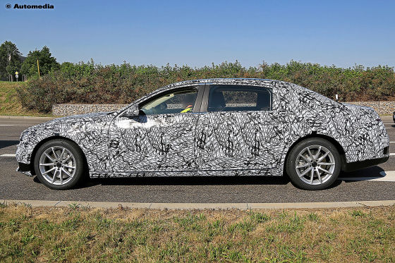 Luxus-S-Klasse erstmals erwischt