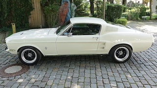 Getunter Ford Mustang Fastback im Topzustand