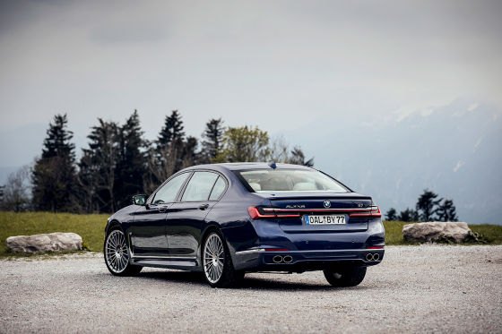 B7 fährt unerwartet agil