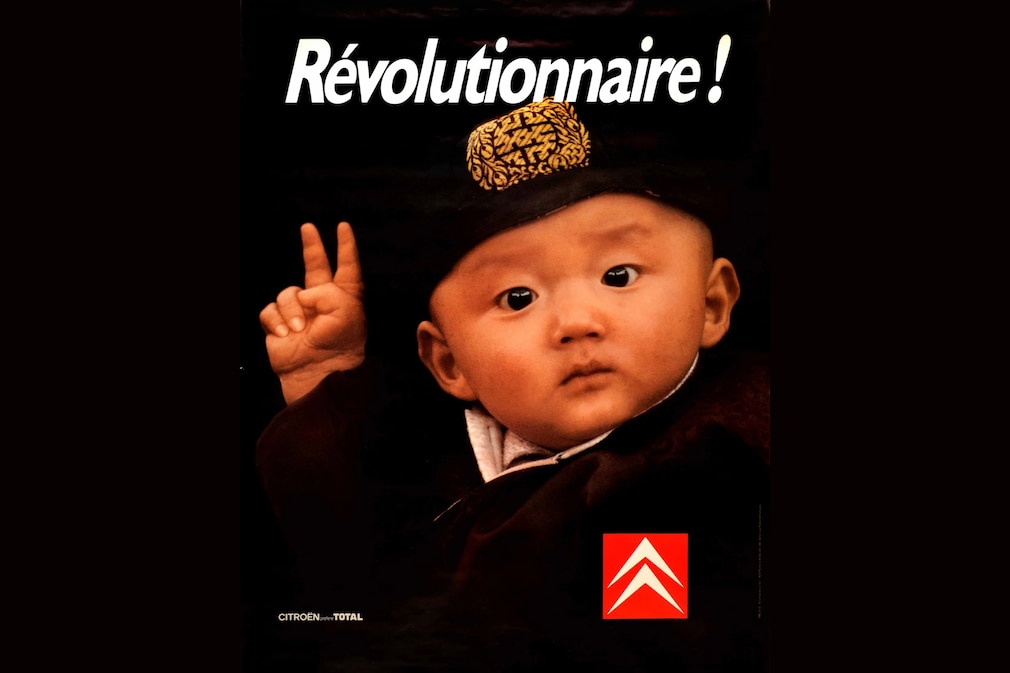 In der nächsten Werbewelle machte zum Slogan "Revolutionär!" ein tibetisches Kind das Victory-Zeichen.