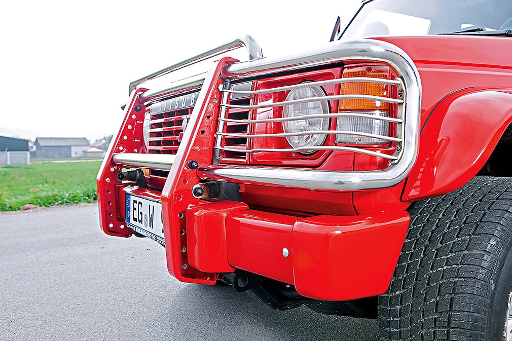 Mitsubishi Pajero Canvas Top (L040)