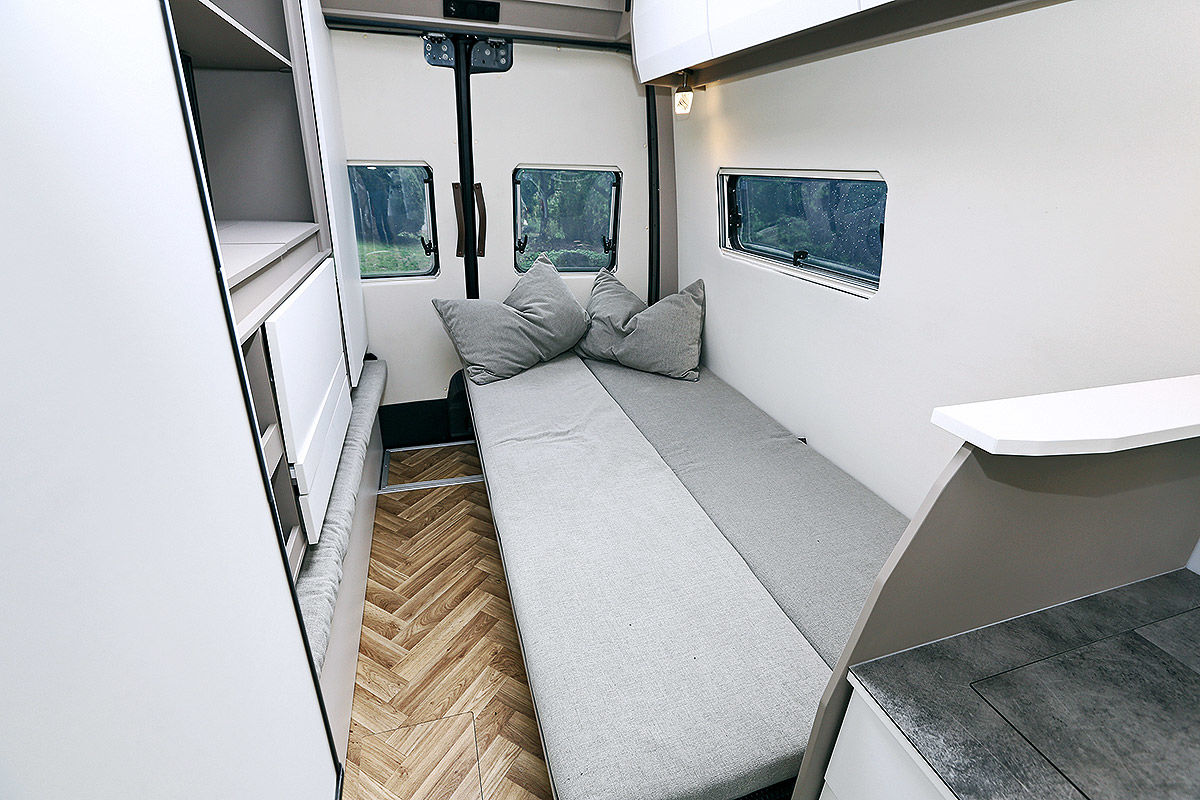 Frankias erster Kastenwagen
