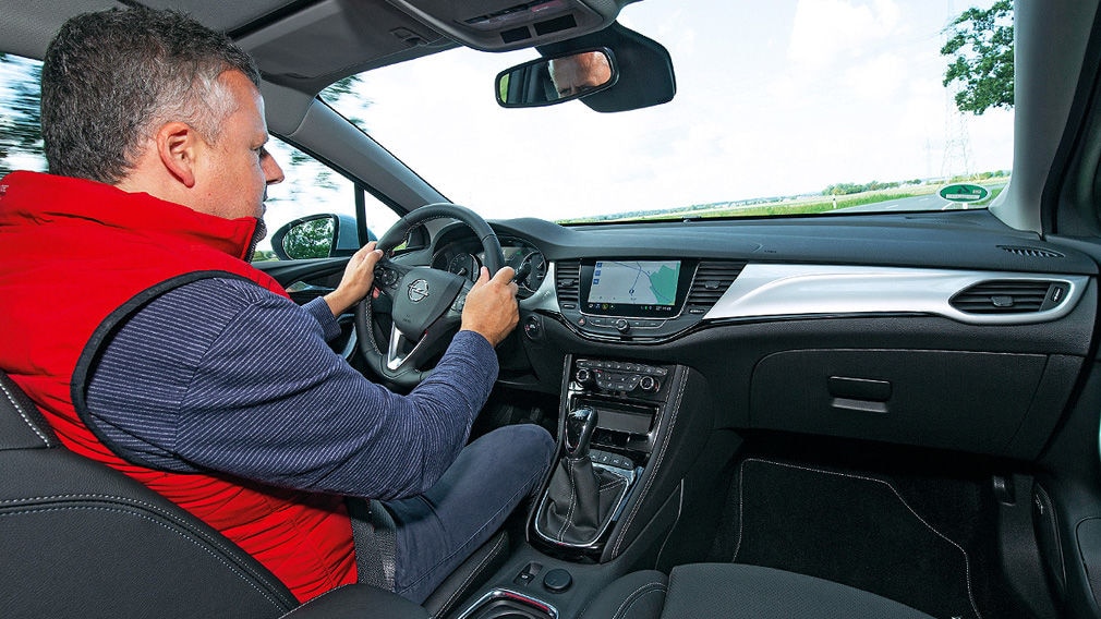Opel Astra Facelift (2019): Test, Motoren, Preis, Limousine