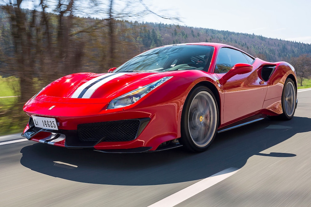 Ferrari F8 Tributo: Test