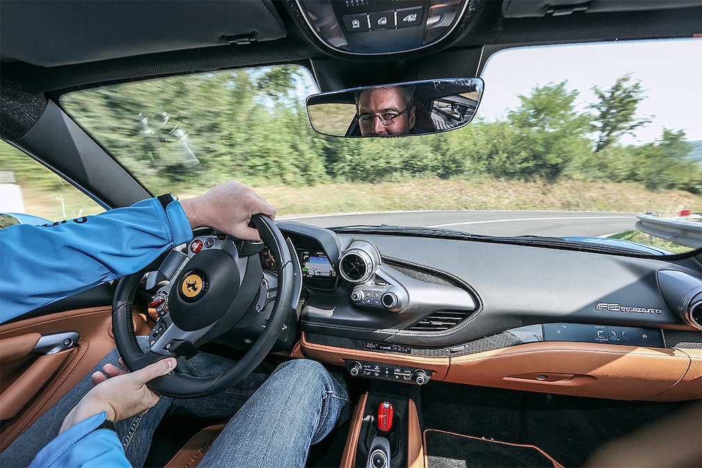 Ferrari F8 Tributo: Test
