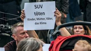Unfall in Berlin: Diskussion über SUV