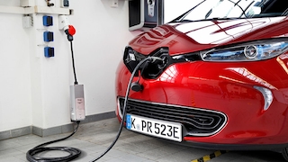 Mobile Ladegeräte für Elektroautos: Test & Infos