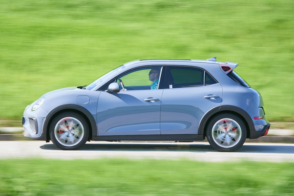 Ora Funky Cat (63 kWh)