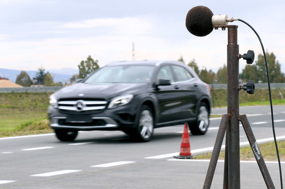 Mercedes GLA: Reifentest, Geräuschmessung