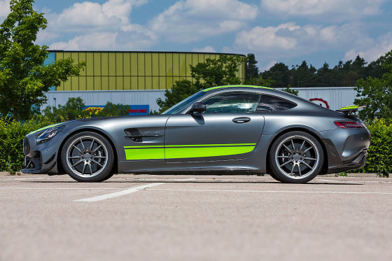 Mercedes-AMG GT R Pro
