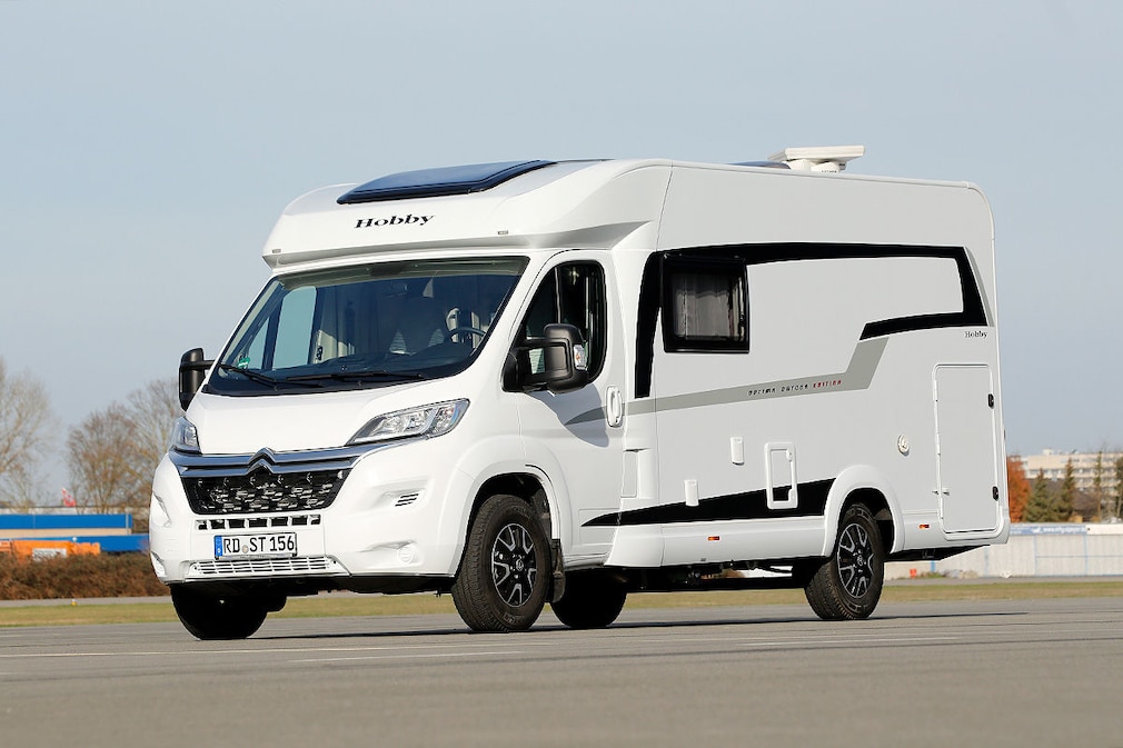 Adria, Hobby, LMC: Kompakte Teilintegrierte im Wohnmobil-Test