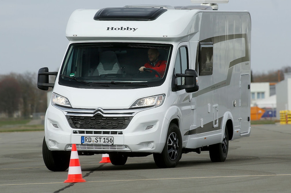 Adria, Hobby, LMC: Kompakte Teilintegrierte im Wohnmobil-Test