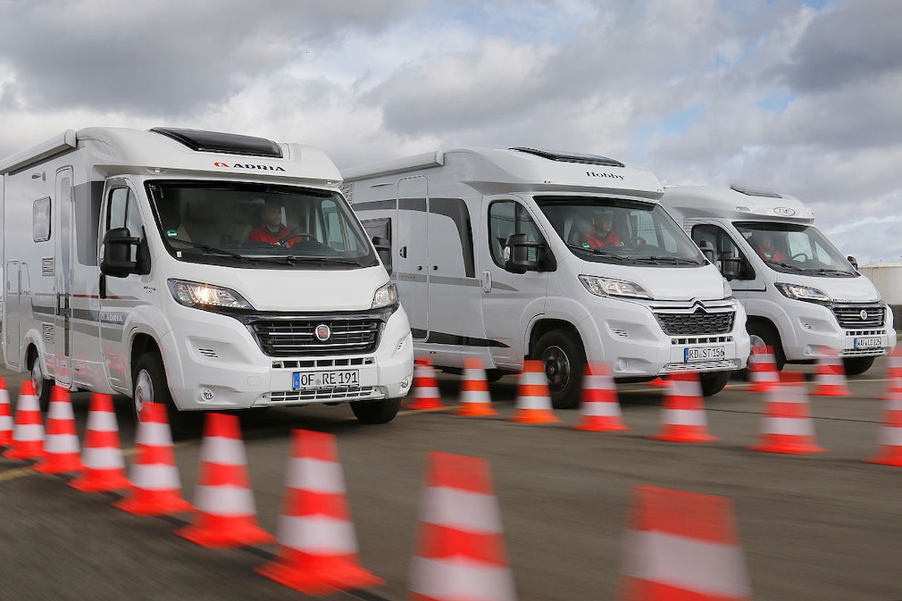 Adria, Hobby, LMC: Kompakte Teilintegrierte im Wohnmobil-Test