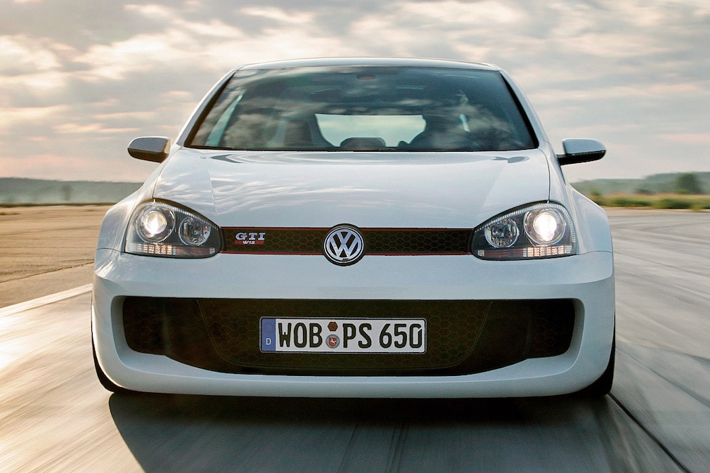 VW Golf GTI W12 650 Studie