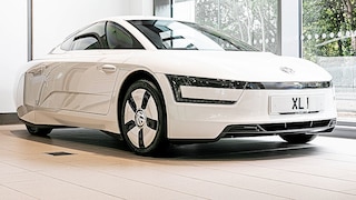 Einer von 200 Volkswagen XL1 wird versteigert