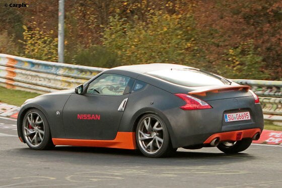Nissan 370Z-Prototyp am Nürburgring erwischt