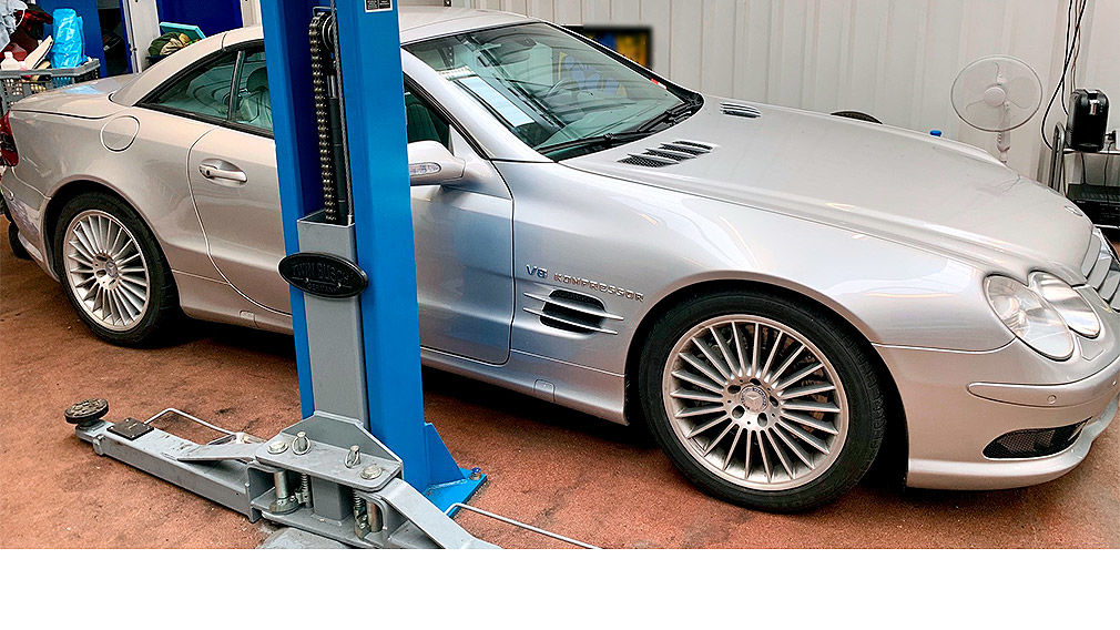 BMW X6 und Mercedes SL sichergestellt