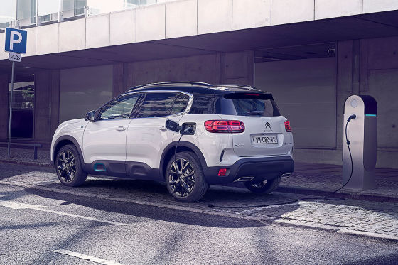 Das günstigste Hybrid-SUV im PSA-Konzern