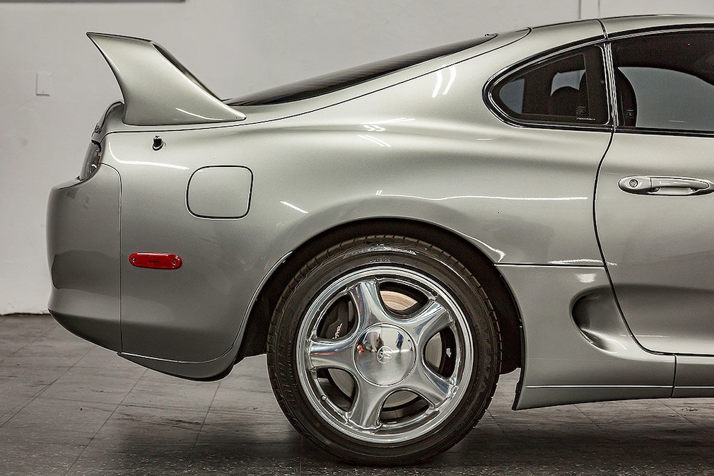 Toyota Supra zum Rollr Royce-Preis