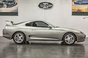 Toyota Supra zum Rollr Royce-Preis