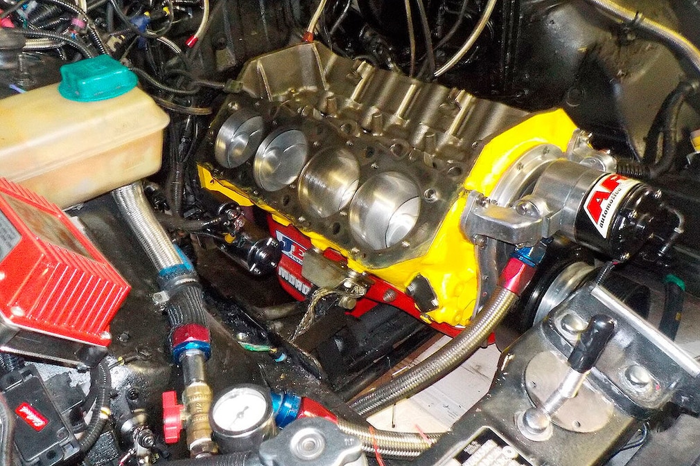 Volvo 960: Krasser Monster-Dragster