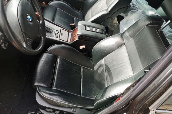 BMW 750i mit V12 für unter 10.000 Euro
