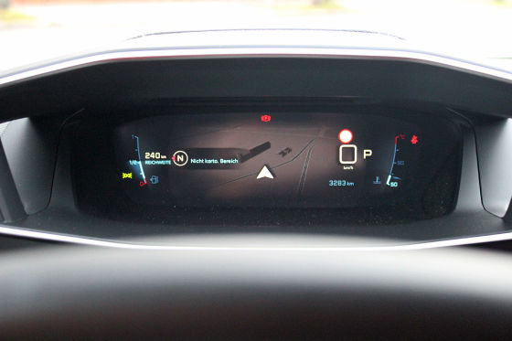 Peugeot 208 im Connectivity-Check