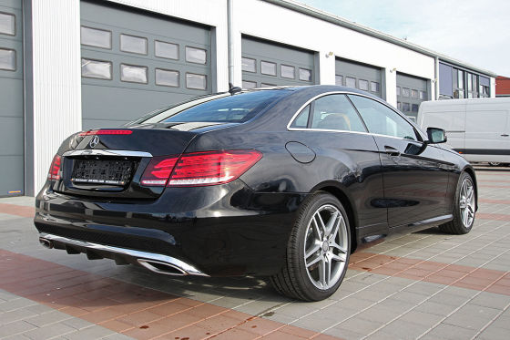 Benz-Coupé mit 333 PS unterm Hammer