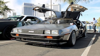 DeLorean DMC-12: Nissan Leaf, Elektro