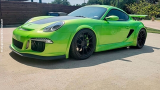 Getunter Porsche Cayman mit Biturbo-V8