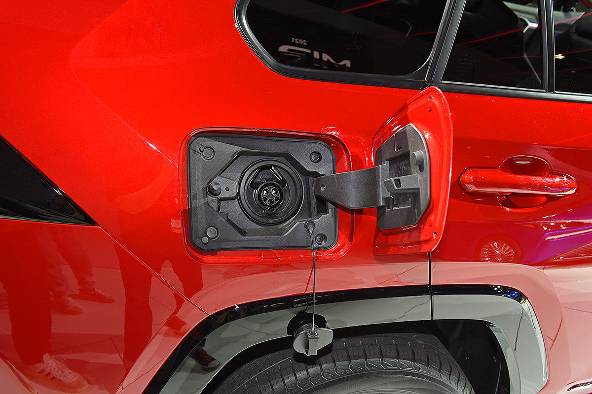 Toyota RAV4 Plug-in-Hybrid: Bilder