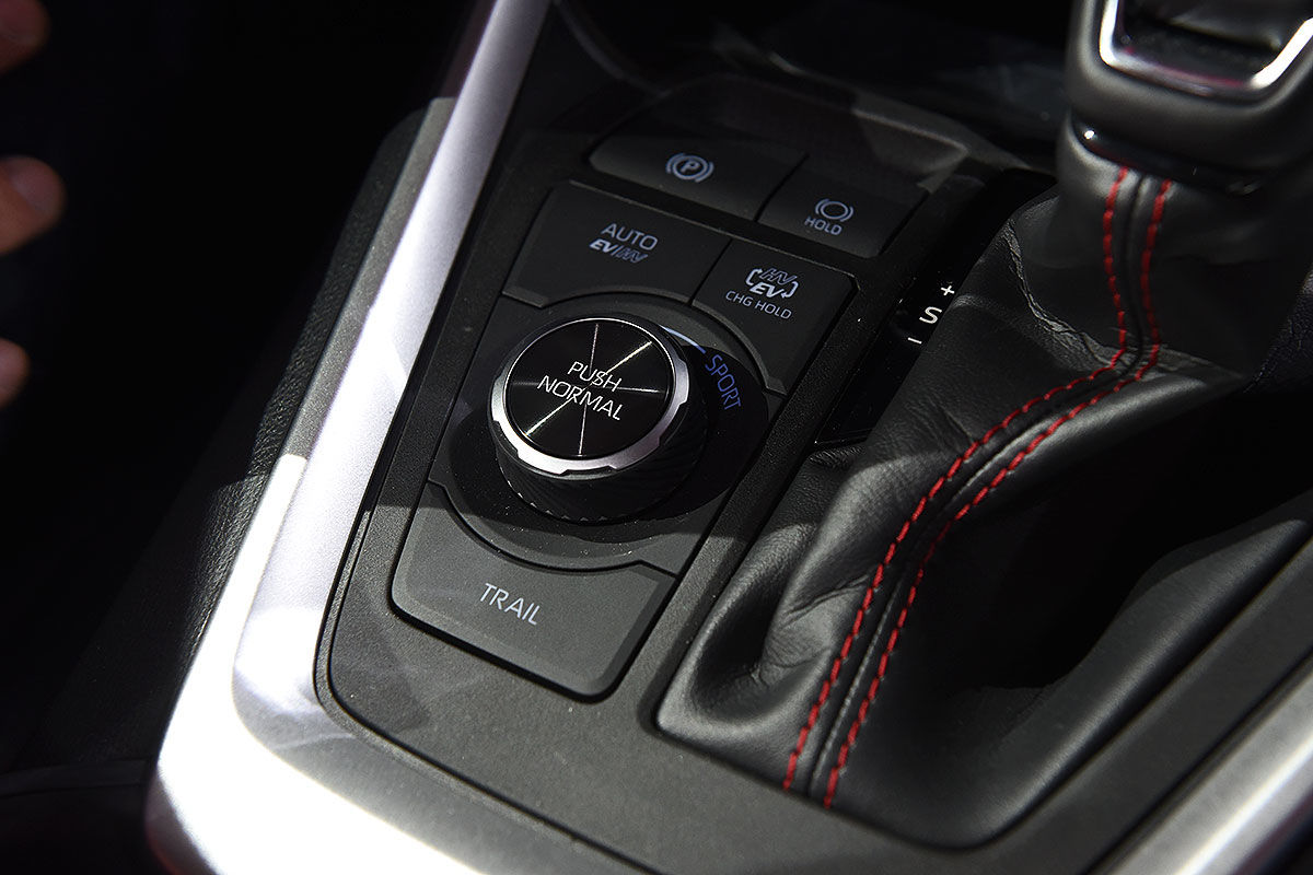 Toyota RAV4 Plug-in-Hybrid: Bilder