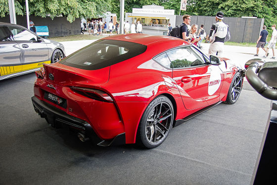 Milltek bringt dem Supra das Brüllen bei