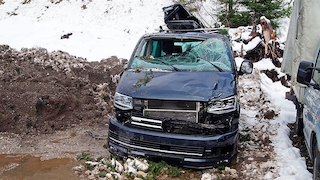 VW T6 Multivan unter Lawine