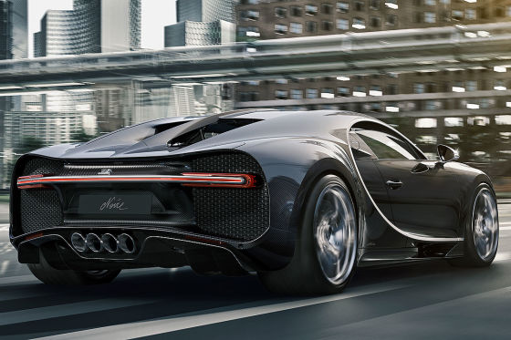 Bugatti sieht schwarz