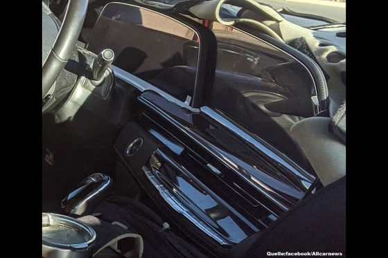 Frühstart für Cadillacs Riesen-SUV!