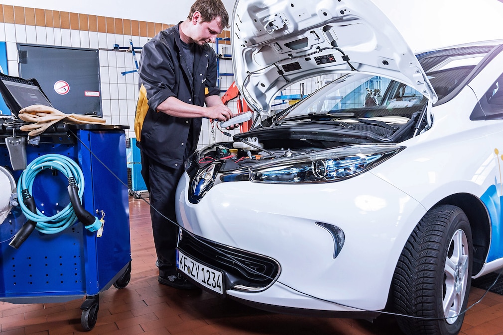 E-Auto in der Werkstatt