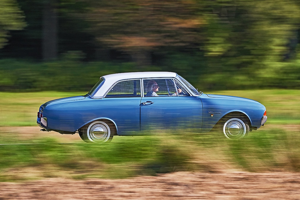 27. Oldtimerspendenaktion der Lebenshilfe - Ford Taunus 17M P3